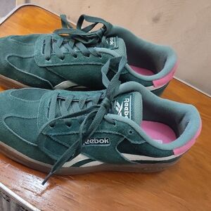 Reebok Forest Green Sneakers with Pink Highlights